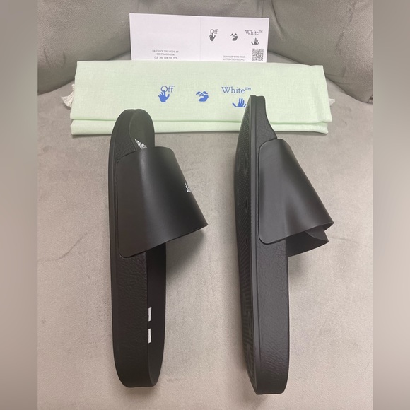 SALE!!!!BRAND-NEW!!! OFF-WHITE Pool Slider (Black & White), Size 38 US8 - Picture 6 of 16